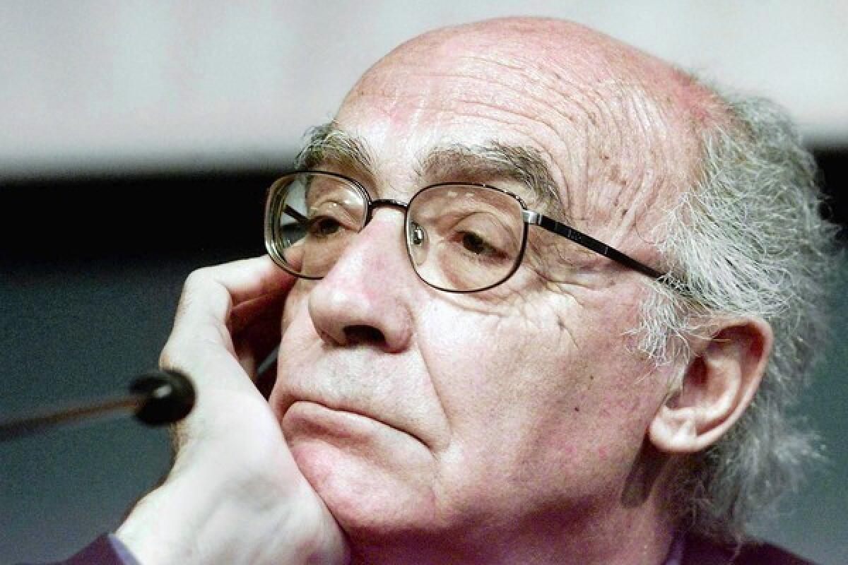 Intimitet: poezi në shqip nga José Saramago
